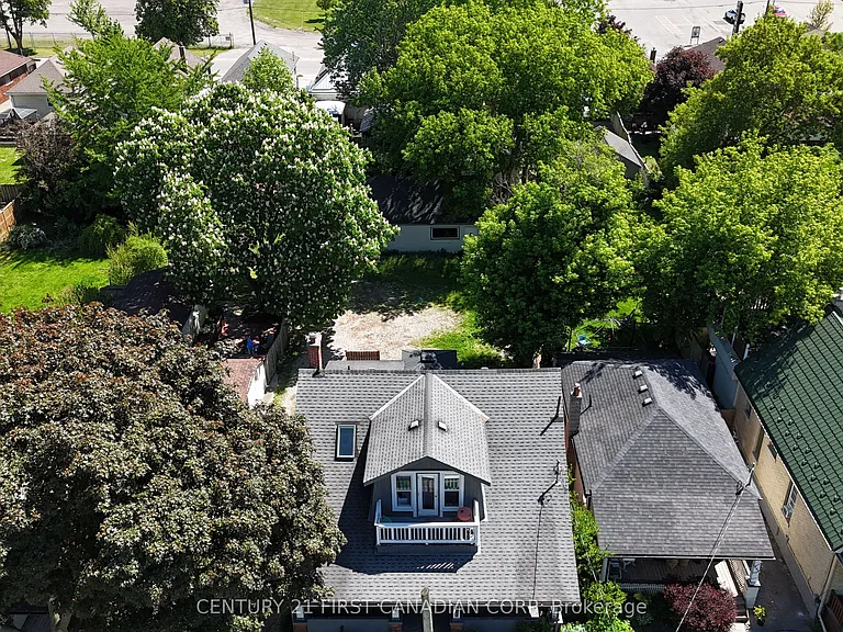 444 Dorinda St #MAIN FLOOR — Photo 13