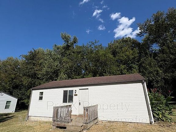 3rd image of 3220 N Howard Ave