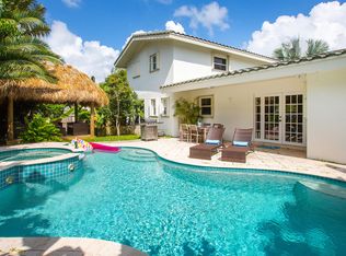 2003 Bay Dr, Pompano Beach, FL 33062