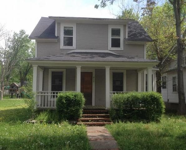 1st image of 617 S Maxwell St