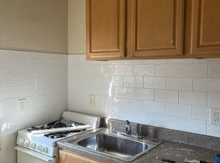 2700 Derry St APT 2, Harrisburg, PA 17111