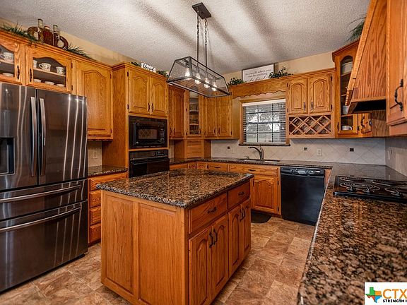 4th image of 149 Twin Lakes Cir