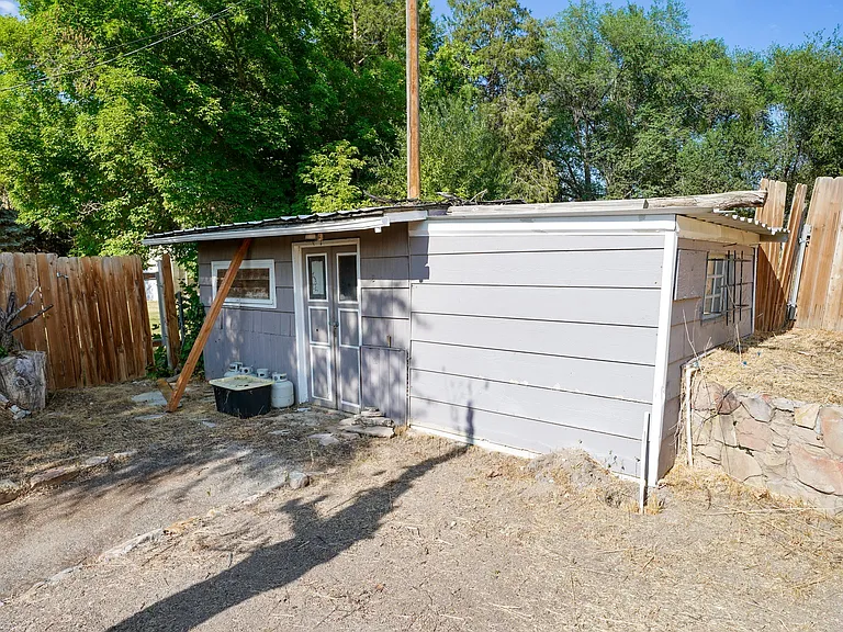 Back shed