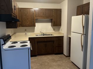 1020 Oviatt St #4, Kaukauna, WI 54130