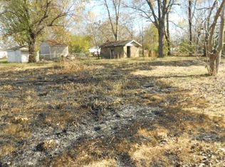 101 S Baker St, Muldrow, OK 74948