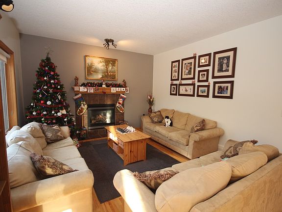 Main floor family room wi...