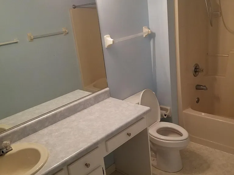 69 Rachel Ave — Photo 17