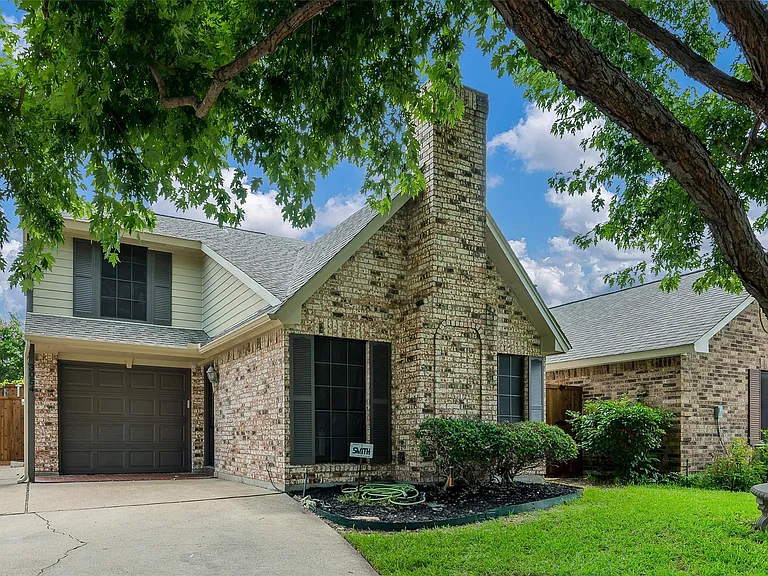 3054 Harbinger Ln — Photo 1