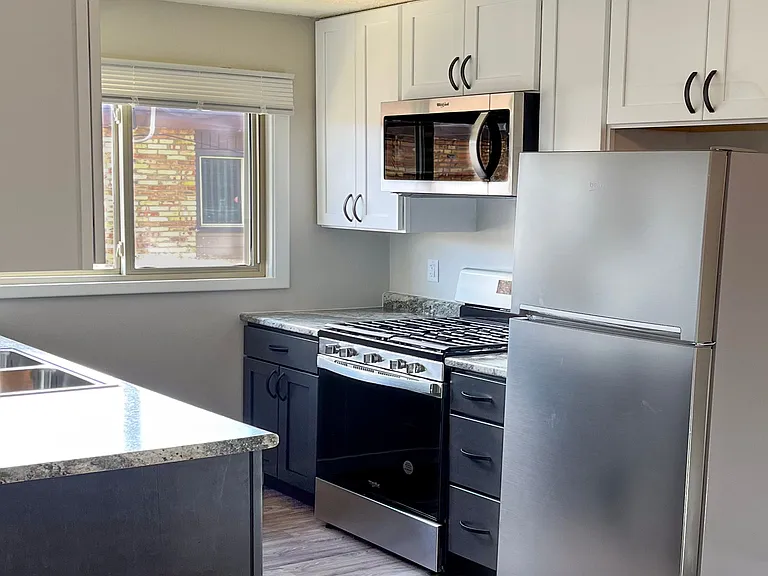 Moore Lake Apartments — Photo 1