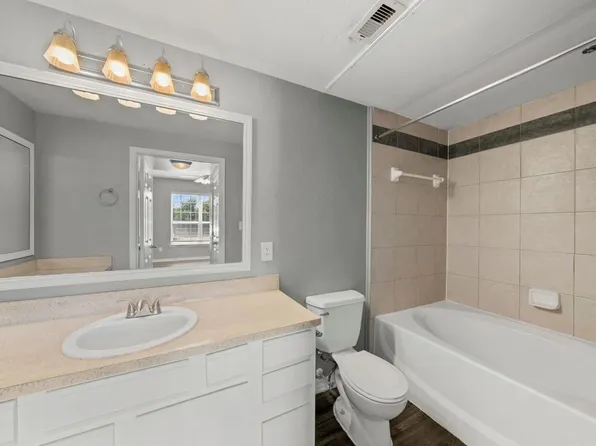 (undisclosed Address), San Marcos, TX 78666