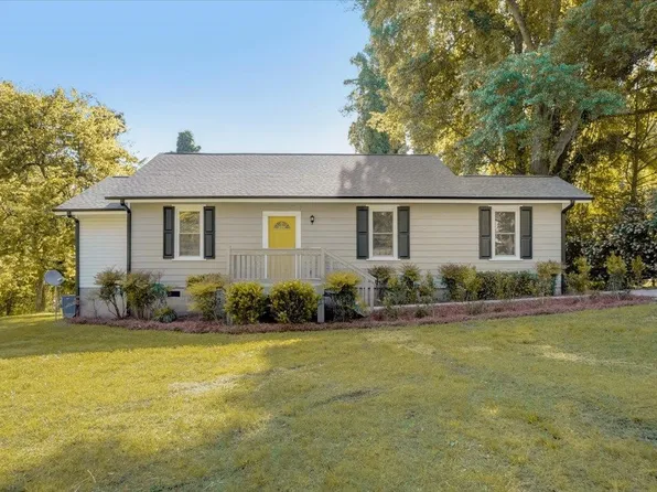 220 N Peartree Ln, Raleigh, NC 27610