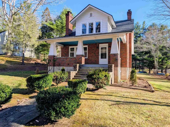 45 Methodist Church Ln, Hot Springs, VA 24445