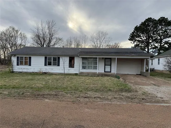 510 S Oak Ave, Belle, MO 65013