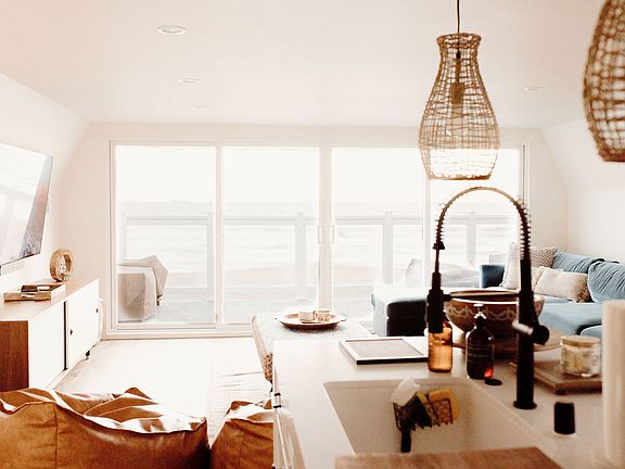 4th image of 16387 S Pacific Ave #3