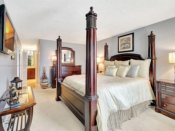 4th image of 3725 S Ocean Dr APT 1014