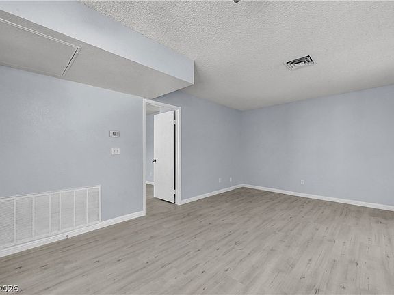 4th image of 4730 Nara Vista Way Unit 202