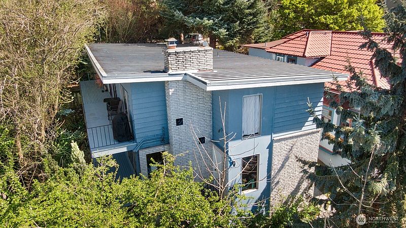 2nd image of 3438 14th Avenue W