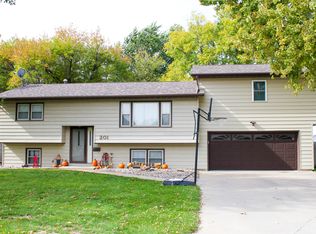 201 SW 6th St, Pocahontas, IA 50574