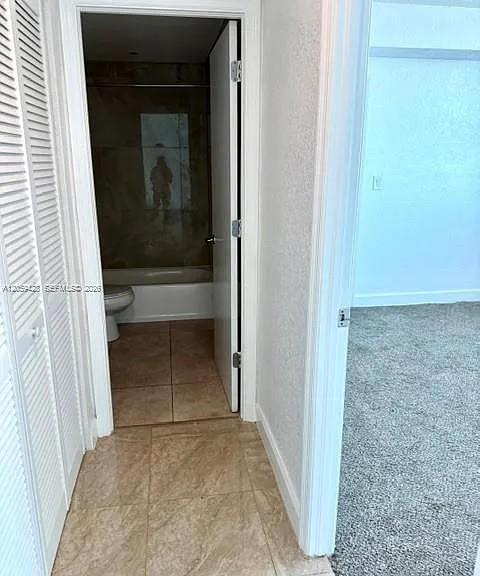 7501 E Treasure Dr #5H — Photo 10