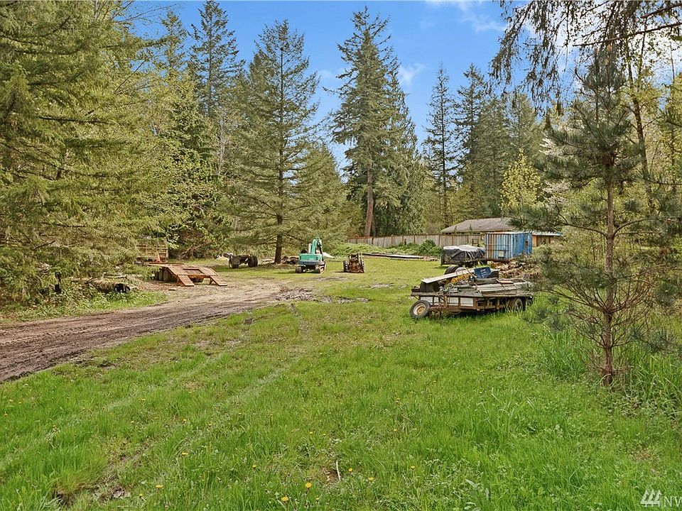 2nd image of 23854 SE 162nd St