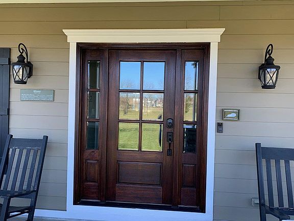 3rd image of 108 Mill Springs Cir