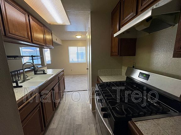 5th image of 1150 W Calle De Las Estrellas APT 3