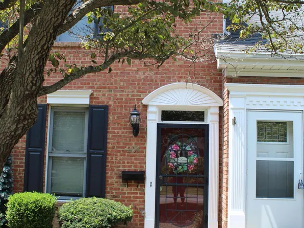 204 Bruce Ct, Danville, KY 40422