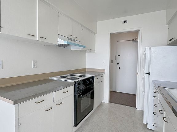 4th image of 675 25th Ave APT 301