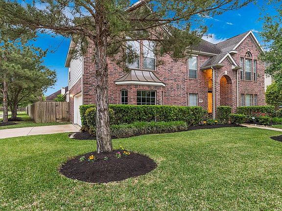 5th image of 11103 Sheldon Bend Dr