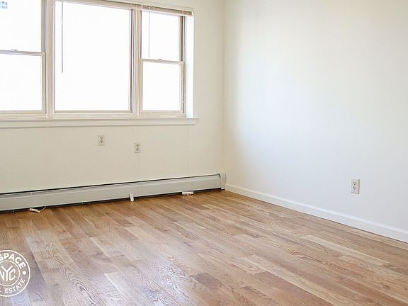 5th image of 1369 Dekalb Ave APT 8