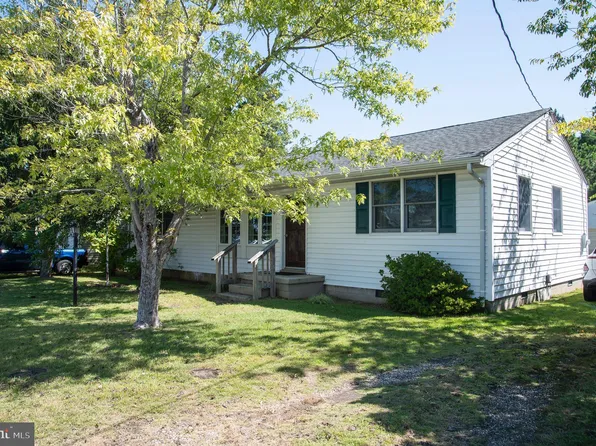 4 Clayton Ave, Lewes, DE 19958
