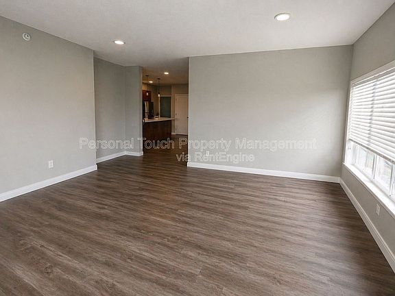 4th image of 600 8th St S #205