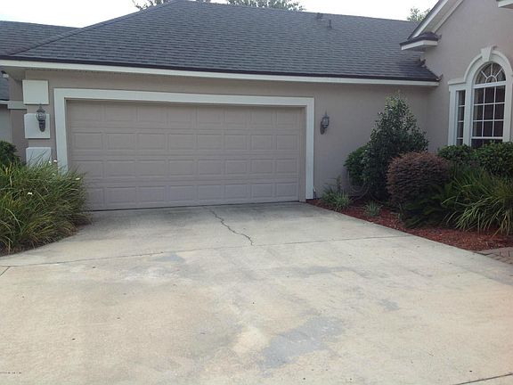 3rd image of 3241 Chestnut Ct