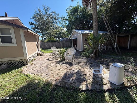 4th image of 2720 WALTON Street