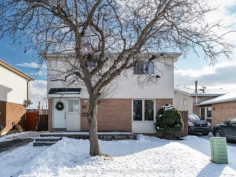 25 Hun Cres — Photo 1