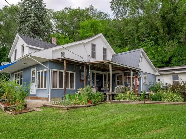 1107 S 2nd Street, Alma, WI 54610