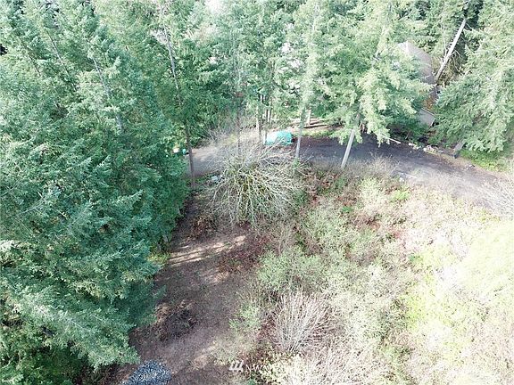4th image of 0 SE Summit Road