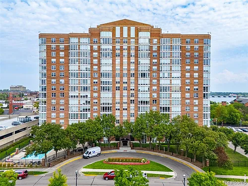 250 E Harbortown Dr Photo 1