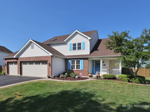 1916 Sunshine Ct, Zion, IL 60099