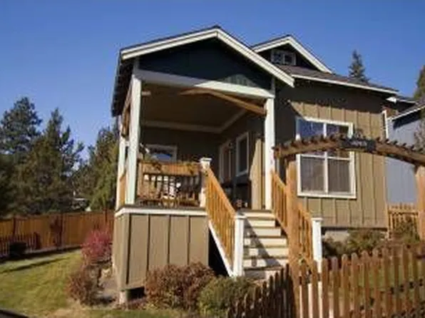 1940 NW Monterey Pines Dr Unit 15, Bend, OR 97703