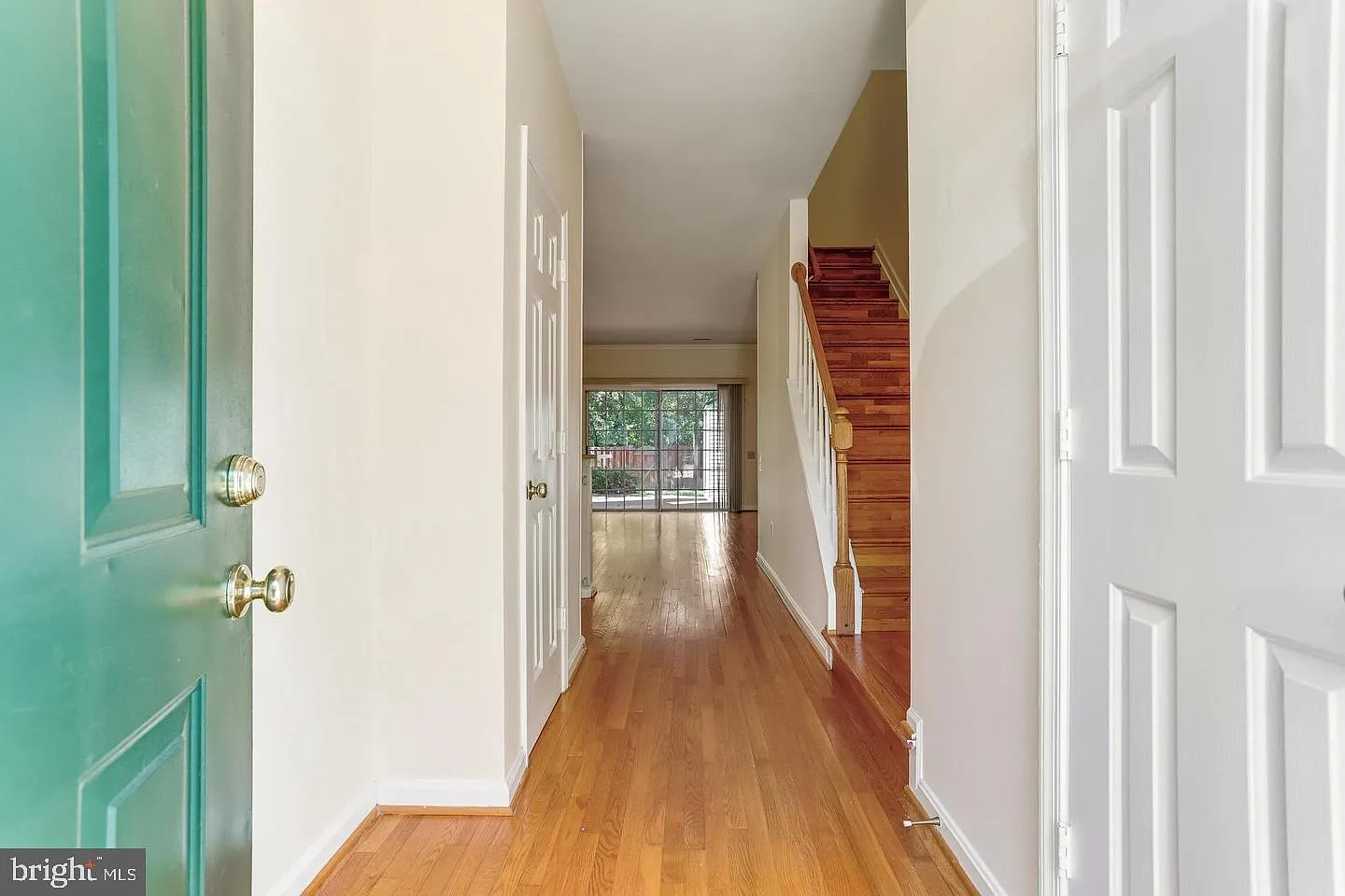 3 bed, 2.5 bath, 1278 sqft, $2,600 — Photo 3