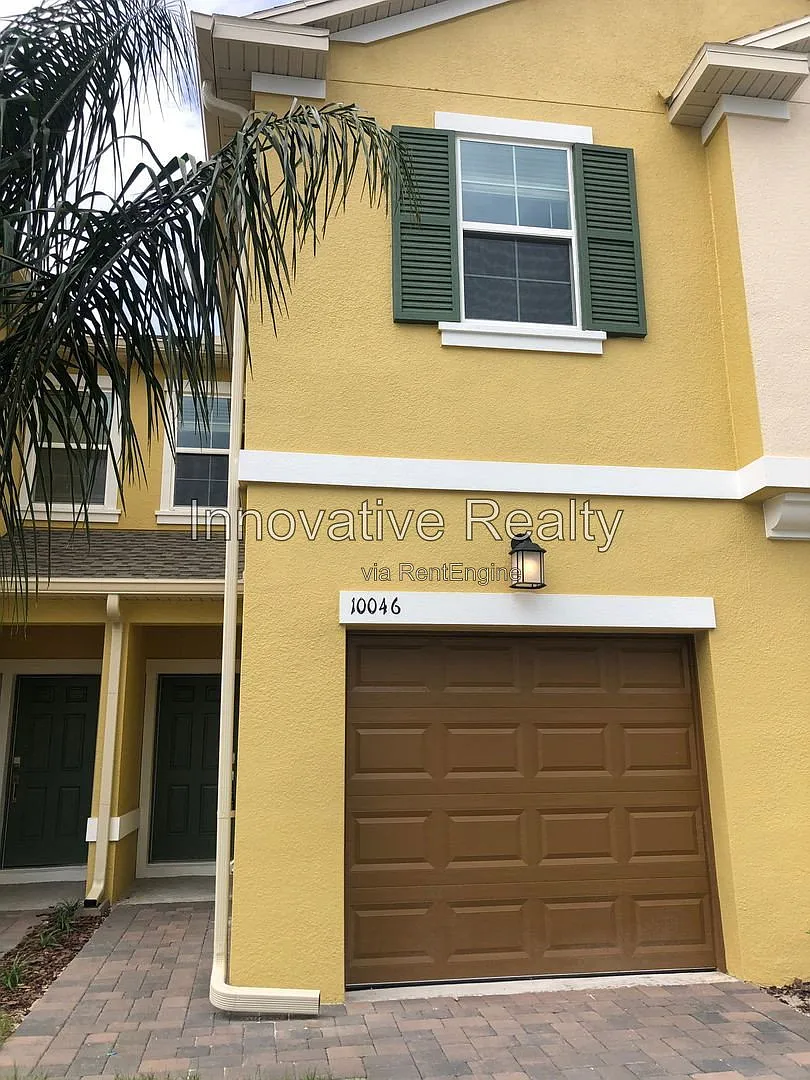 3 bed, 2.5 bath, 1284 sqft, $2,285 — Photo 1