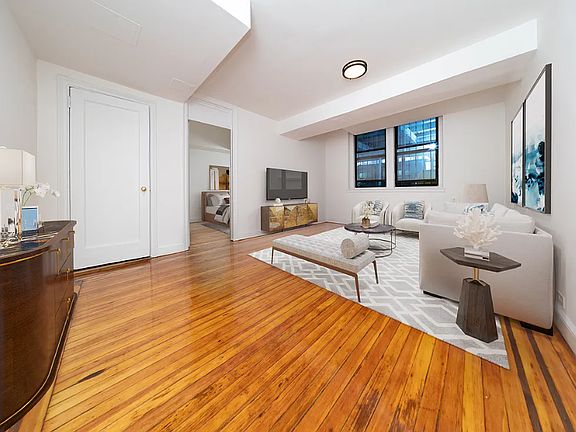 4th image of 244 W 72nd St #Bsm1