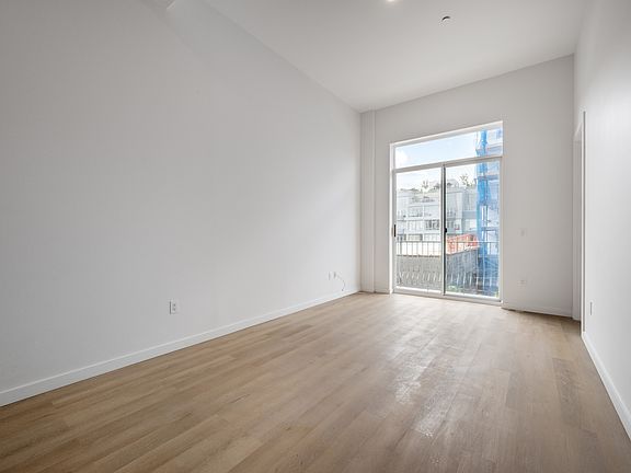 5th image of 234 N 12th St APT 2R