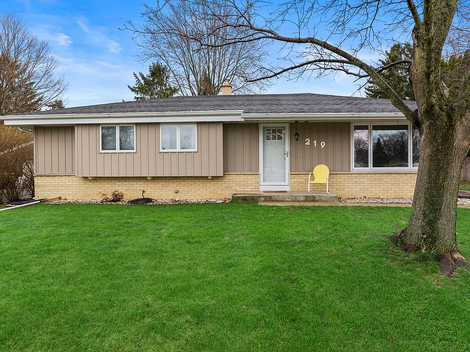 1st image of 219 W Highland Dr