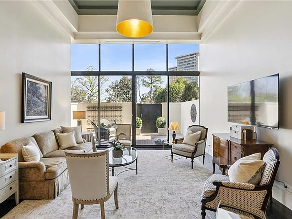 4th image of 2660 Peachtree Rd NW APT 4G