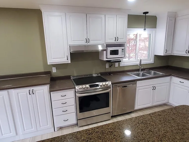 10678 Hollywood Blvd NW — Photo 11