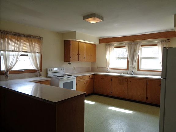 3rd image of 200 Scranton Street