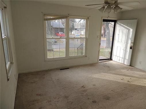 5th image of 3600 NE 54th Ter