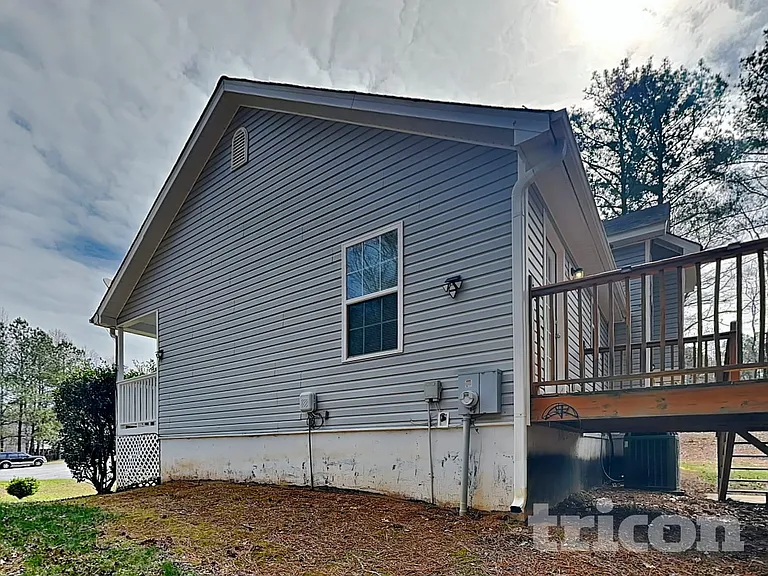 57 Honeysuckle Ct — Photo 15